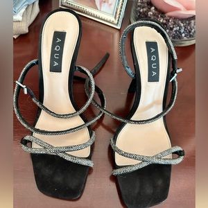 Black heels. Perfect to go with a dress for a wedding or any occasion